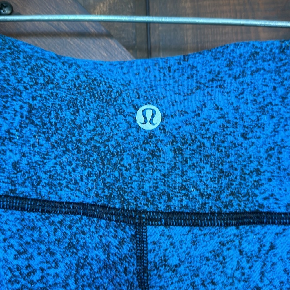 Lululemon Sz 4 Luon Spray Jacquard Shocking Blue Black Wunder Under Pant III MC6 - Picture 6 of 10